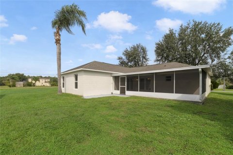 Villa ou maison à vendre à Kissimmee, Floride: 4 chambres, 153.47 m2 № 2413986 - photo 24