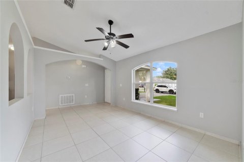 Villa ou maison à vendre à Kissimmee, Floride: 4 chambres, 153.47 m2 № 2413986 - photo 18