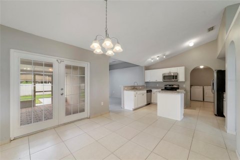 Villa ou maison à vendre à Kissimmee, Floride: 4 chambres, 153.47 m2 № 2413986 - photo 5