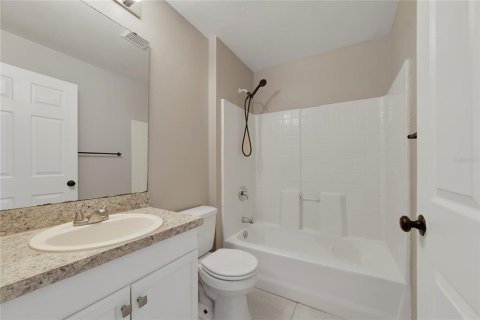 Villa ou maison à vendre à Kissimmee, Floride: 4 chambres, 153.47 m2 № 2413986 - photo 16