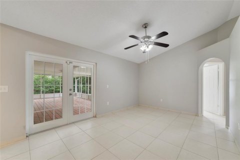 Villa ou maison à vendre à Kissimmee, Floride: 4 chambres, 153.47 m2 № 2413986 - photo 11