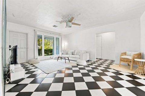 Villa ou maison à vendre à Oakland Park, Floride: 2 chambres, 137.31 m2 № 2265398 - photo 14