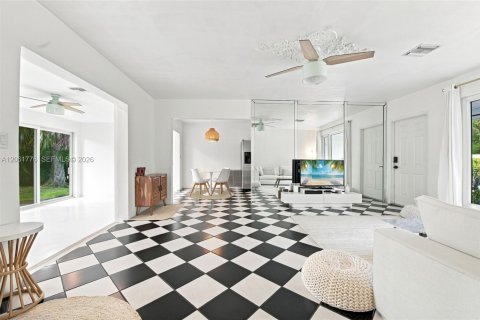 Villa ou maison à vendre à Oakland Park, Floride: 2 chambres, 137.31 m2 № 2265398 - photo 15