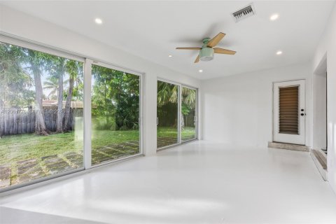 Villa ou maison à vendre à Oakland Park, Floride: 2 chambres, 137.31 m2 № 2265398 - photo 18