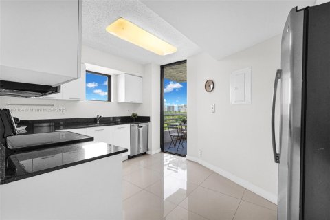 Купить кондоминиум в Авентура, Флорида 2 спальни, 118.08м2, № 1972383 - фото 20