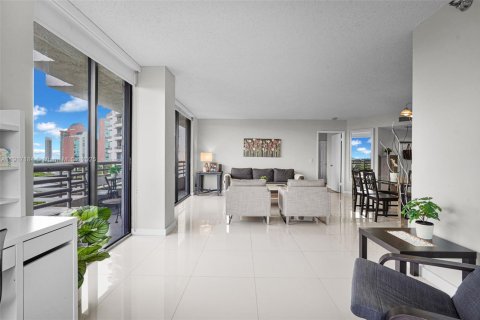 Купить кондоминиум в Авентура, Флорида 2 спальни, 118.08м2, № 1972383 - фото 8