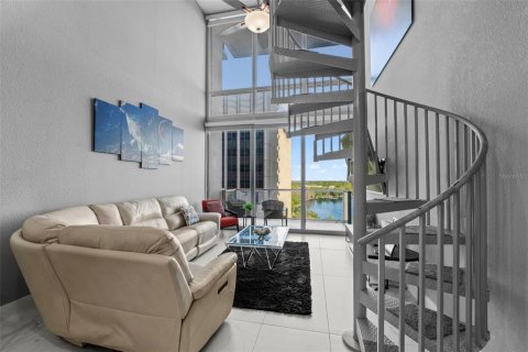 Condominio en venta en Orlando, Florida, 1 dormitorio, 89.84 m2 № 1584470 - foto 21