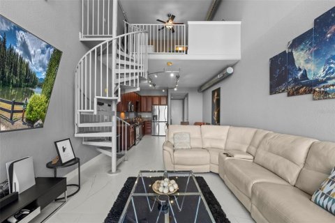 Condominio en venta en Orlando, Florida, 1 dormitorio, 89.84 m2 № 1584470 - foto 23