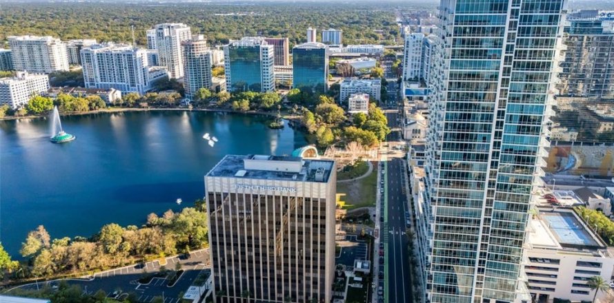 Condominio en Orlando, Florida, 1 dormitorio  № 1584470