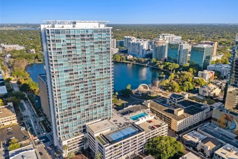 Condominio en venta en Orlando, Florida, 1 dormitorio, 89.84 m2 № 1584470 - foto 2