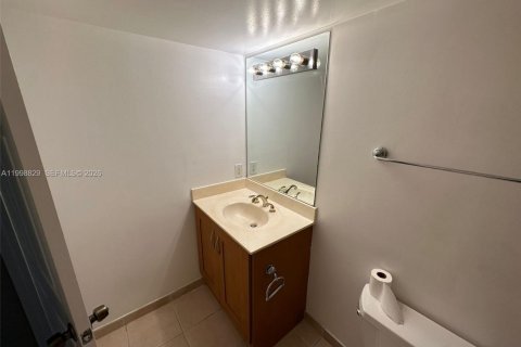 Condominio en alquiler en Boca Raton, Florida, 3 dormitorios, 117.8 m2 № 2060913 - foto 9