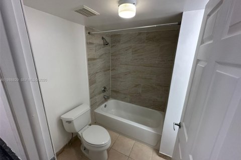 Condominio en alquiler en Boca Raton, Florida, 3 dormitorios, 117.8 m2 № 2060913 - foto 7