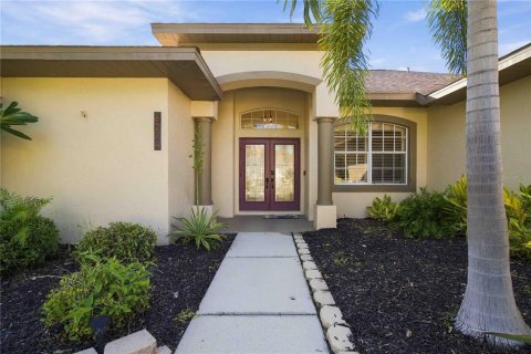 Villa ou maison à vendre à Sarasota, Floride: 4 chambres, 203.55 m2 № 2432578 - photo 9