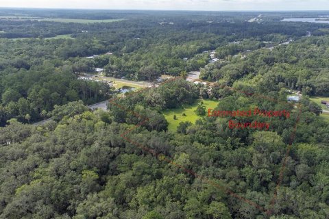 Casa en venta en East Palatka, Florida, 4 dormitorios, 164.99 m2 № 2277291 - foto 9