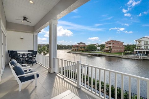 House in Palm Coast, Florida 4 bedrooms, 386.1 sq.m. № 2233188 - photo 3