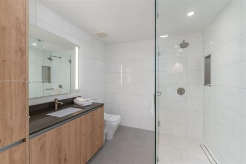 Appartement à louer à Miami, Floride: 1 chambre, 111.48 m2 № 1753482 - photo 11