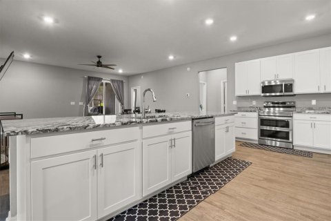 Villa ou maison à vendre à Winter Haven, Floride: 4 chambres, 220.09 m2 № 1747008 - photo 10