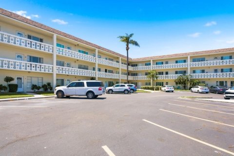 Condo à Clearwater, Floride, 2 chambres  № 2092295