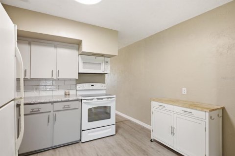 Copropriété à louer à Clearwater, Floride: 2 chambres, 102.19 m2 № 2092295 - photo 16