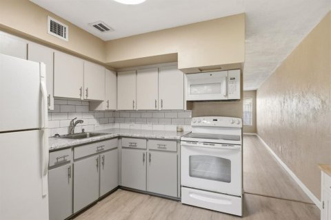 Copropriété à louer à Clearwater, Floride: 2 chambres, 102.19 m2 № 2092295 - photo 15