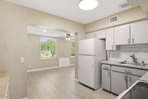 Copropriété à louer à Clearwater, Floride: 2 chambres, 102.19 m2 № 2092295 - photo 2
