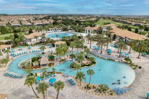 Villa ou maison à vendre à Davenport, Floride: 6 chambres, 363.15 m2 № 1735225 - photo 9