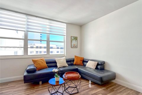 Снять в аренду кондоминиум в Майами-Бич, Флорида 51.1м2, № 2048974 - фото 4