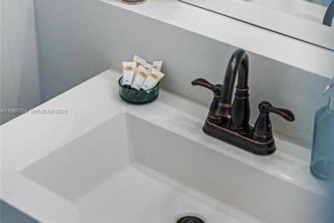 Снять в аренду кондоминиум в Майами-Бич, Флорида 51.1м2, № 2048974 - фото 8