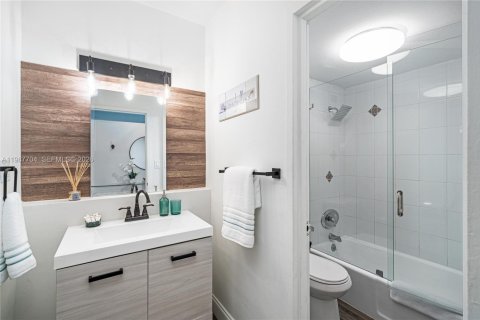 Снять в аренду кондоминиум в Майами-Бич, Флорида 51.1м2, № 2048974 - фото 6