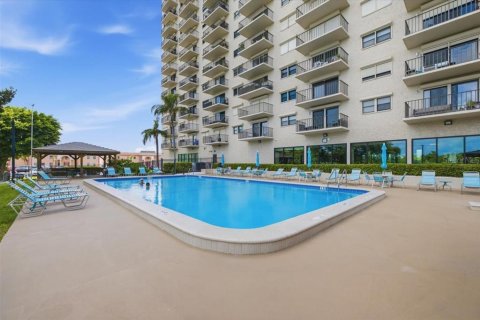 Купить кондоминиум в Южная Пасадена, Флорида 3 комнаты, 109.62м2, № 2230921 - фото 22