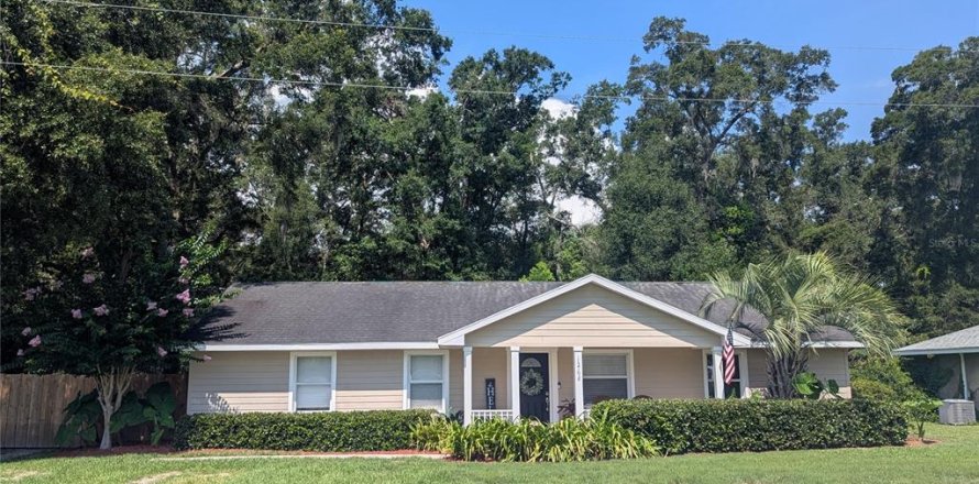 Casa en Summerfield, Florida 3 dormitorios, 190.64 m2 № 1840633