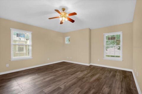 Copropriété à vendre à Apopka, Floride: 3 chambres, 185.62 m2 № 2157621 - photo 10