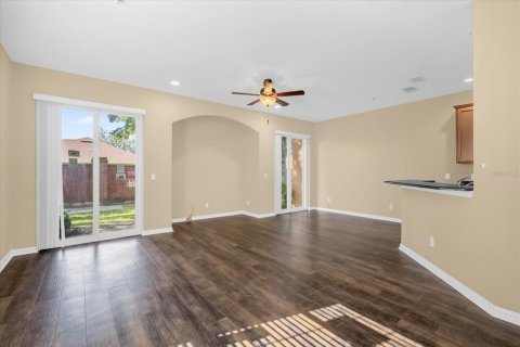 Copropriété à vendre à Apopka, Floride: 3 chambres, 185.62 m2 № 2157621 - photo 4