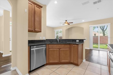 Copropriété à vendre à Apopka, Floride: 3 chambres, 185.62 m2 № 2157621 - photo 7