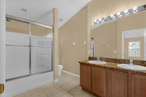 Copropriété à vendre à Apopka, Floride: 3 chambres, 185.62 m2 № 2157621 - photo 12