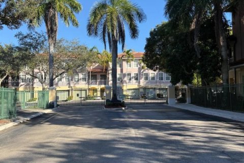 Condo in Coral Springs, Florida, 1 bedroom  № 2001522 - photo 5