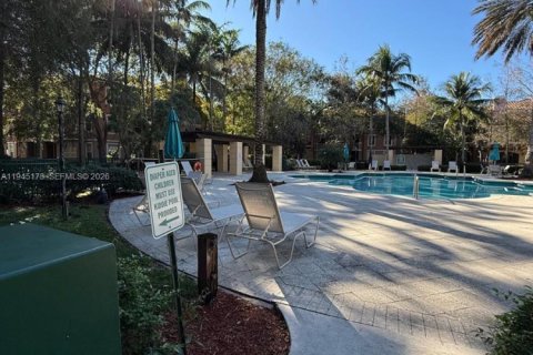 Condo in Coral Springs, Florida, 1 bedroom  № 2001522 - photo 24