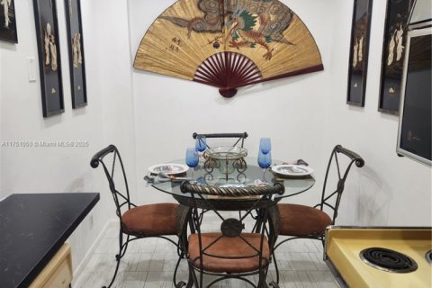 Купить кондоминиум в Холливуд, Флорида 1 спальня, 78.41м2, № 1985589 - фото 8