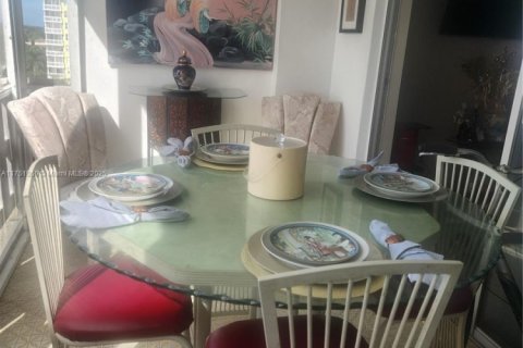 Купить кондоминиум в Холливуд, Флорида 1 спальня, 78.41м2, № 1985589 - фото 10