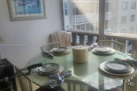 Купить кондоминиум в Холливуд, Флорида 1 спальня, 78.41м2, № 1985589 - фото 11