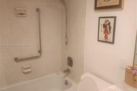 Купить кондоминиум в Холливуд, Флорида 1 спальня, 78.41м2, № 1985589 - фото 19