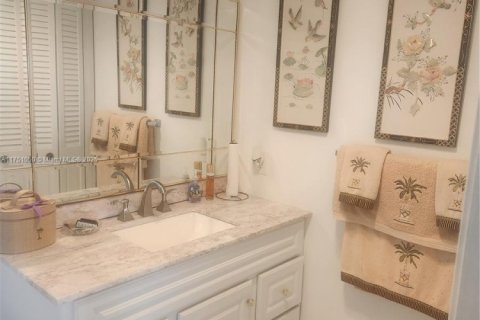 Купить кондоминиум в Холливуд, Флорида 1 спальня, 78.41м2, № 1985589 - фото 22