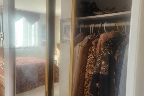 Купить кондоминиум в Холливуд, Флорида 1 спальня, 78.41м2, № 1985589 - фото 17