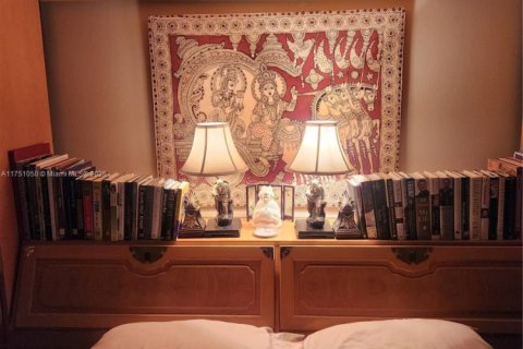 Купить кондоминиум в Холливуд, Флорида 1 спальня, 78.41м2, № 1985589 - фото 7