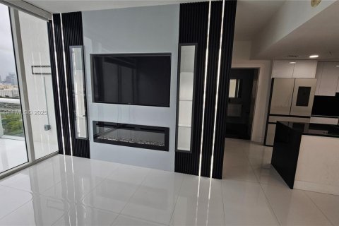 Condo in Miami, Florida, 3 bedrooms  № 1988676 - photo 16