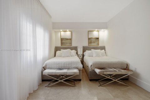 Снять в аренду кондоминиум в Майами-Бич, Флорида 2 спальни, 174.19м2, № 1958809 - фото 27