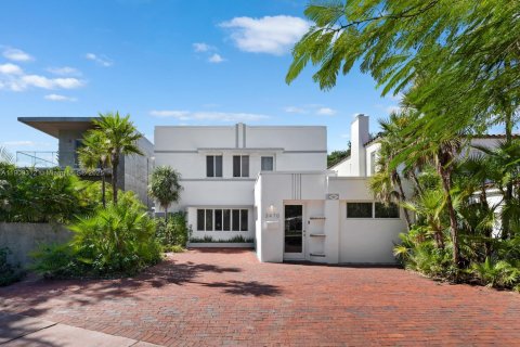 Casa en venta en Miami Beach, Florida, 4 dormitorios, 273.23 m2 № 1965137 - foto 1