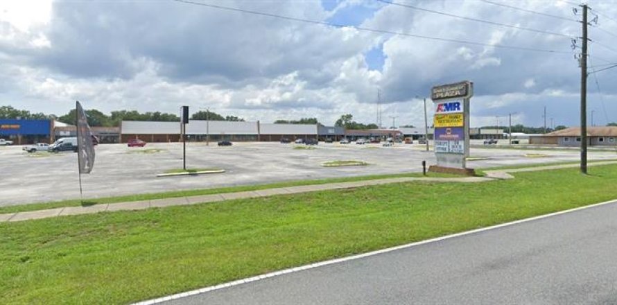 Propiedad comercial en Bushnell, Florida 7698.81 m2 № 1022516