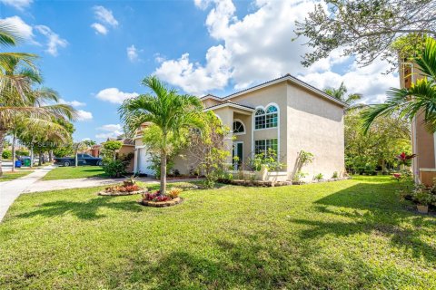 Villa ou maison à vendre à Miramar, Floride: 3 chambres, 189.24 m2 № 2044882 - photo 4