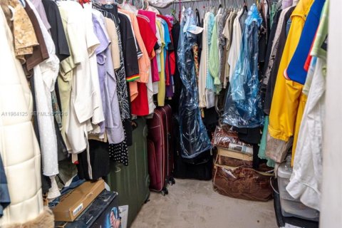 Villa ou maison à vendre à Miramar, Floride: 3 chambres, 189.24 m2 № 2044882 - photo 27